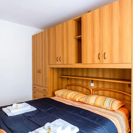 Apartment Juri Al Solivo